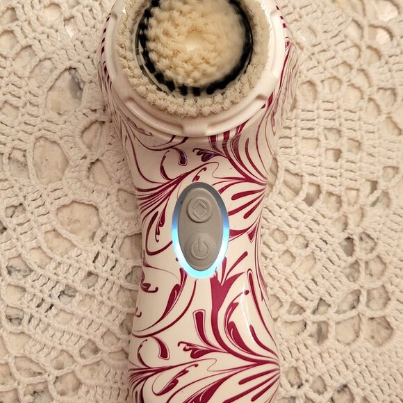 CLARISONIC MIA 2 FACIAL CLEANSING SYSTEM CHARGER RADIANCE SENSITIVE BRUSH HEADS - Picture 4 of 14